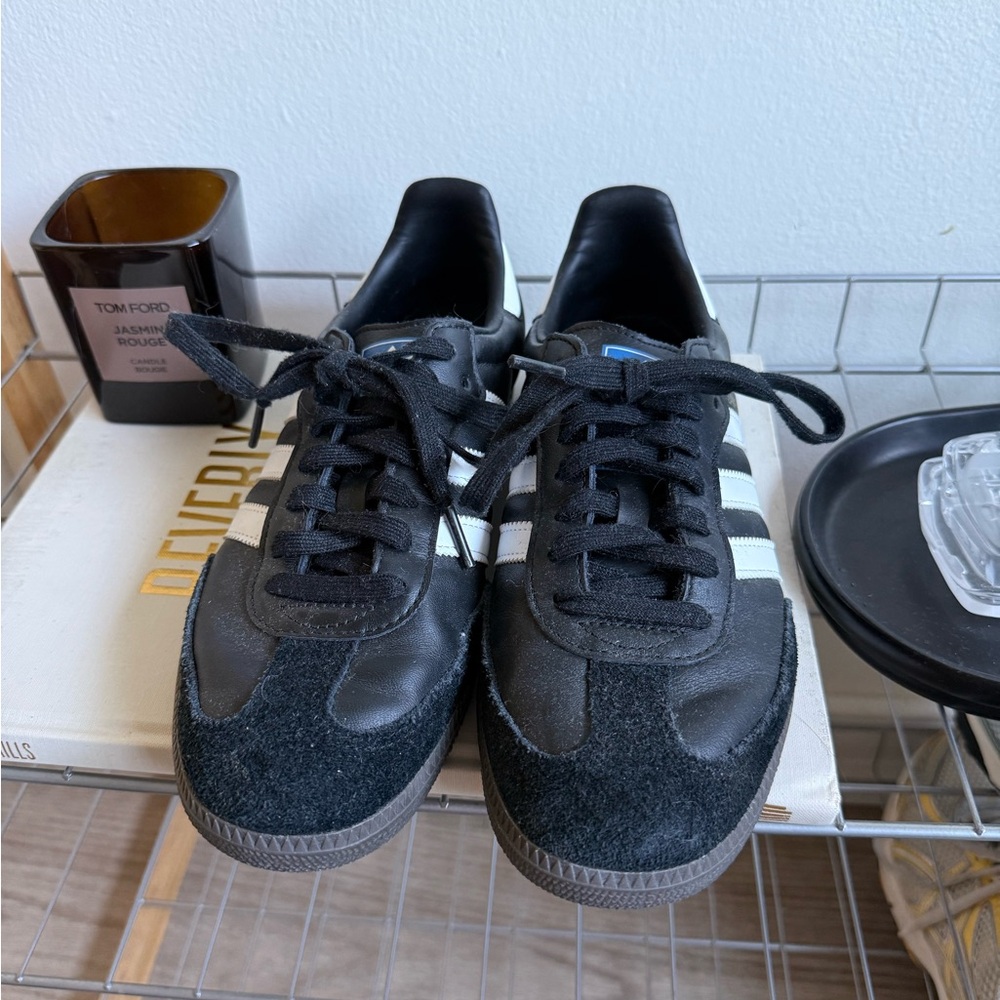 Adidas Samba ADV 'Black White Gum' Unisex Sneaker - Picture 3 of 7